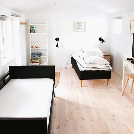 Rsdale With Sea View And Lots Of Space * Svaneke
