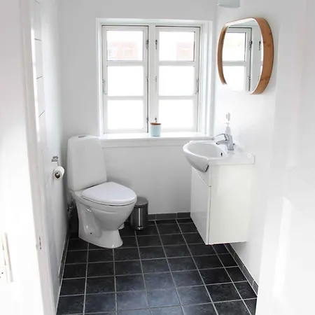 Rsdale With Sea View And Lots Of Space