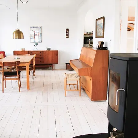 Summer House In Arsdale With A Beautiful Sea View *