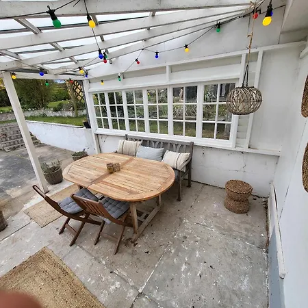 ヴィラ Summer House In Arsdale With A Beautiful Sea View